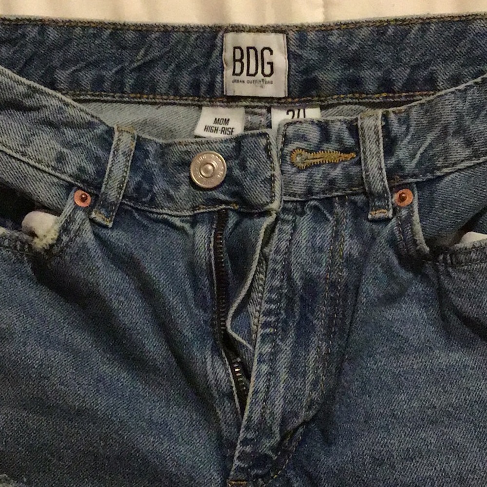BDG mom high rise jeans size 24
